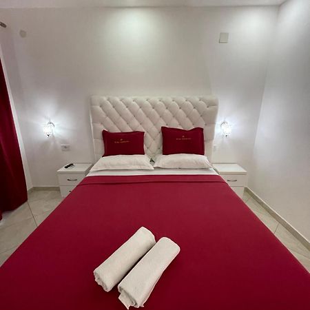 Queen Kodre Apartments อุลซิน ภายนอก รูปภาพ